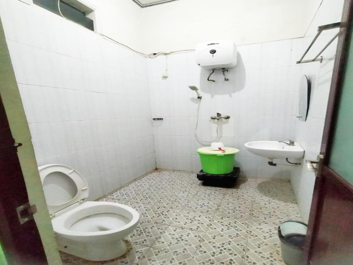 Reddoorz At Hotel Nuansa Ngawi Екстер'єр фото
